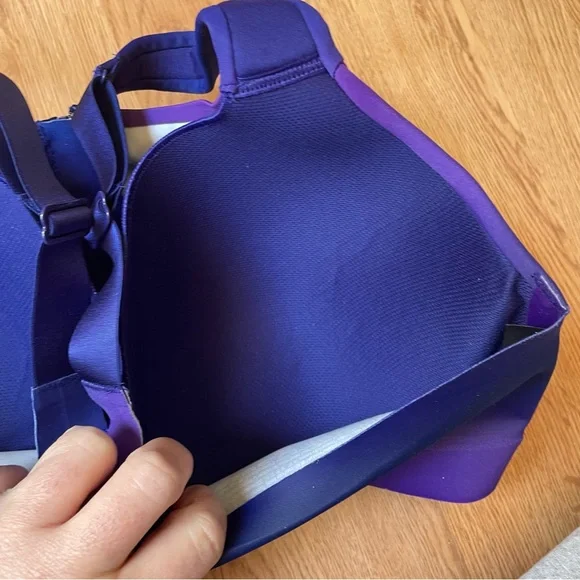 Victoria’s Secret Knockout Sports Bra - Picture 6 of 14